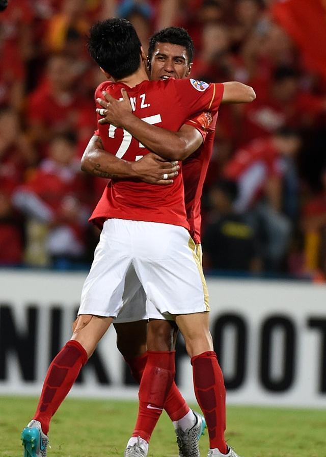 多伦多猛龙训练开放日，加时末段调整名单引欢呼，亚冠在即，年轻球员得到机会(多伦多猛龙洛杉矶湖人)