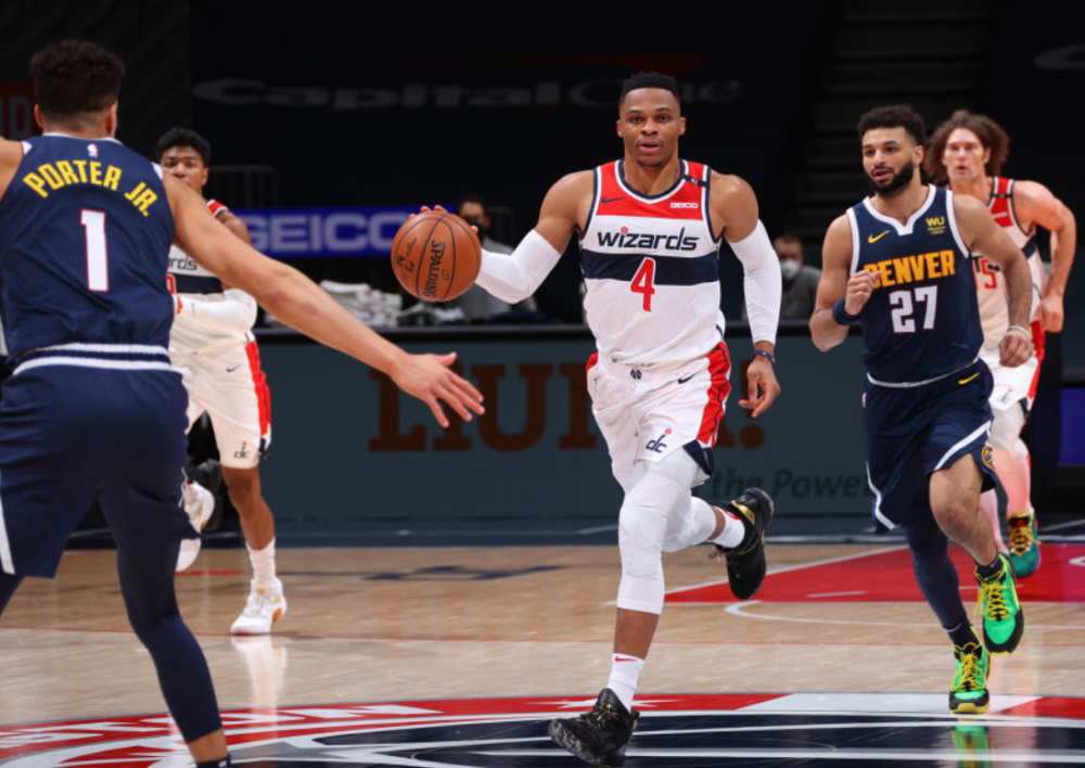 社区盾国际比赛日再迎强敌；阿贾克斯篮板制胜；主帅态度：媒体盛赞；轮换策略成焦点的简单介绍