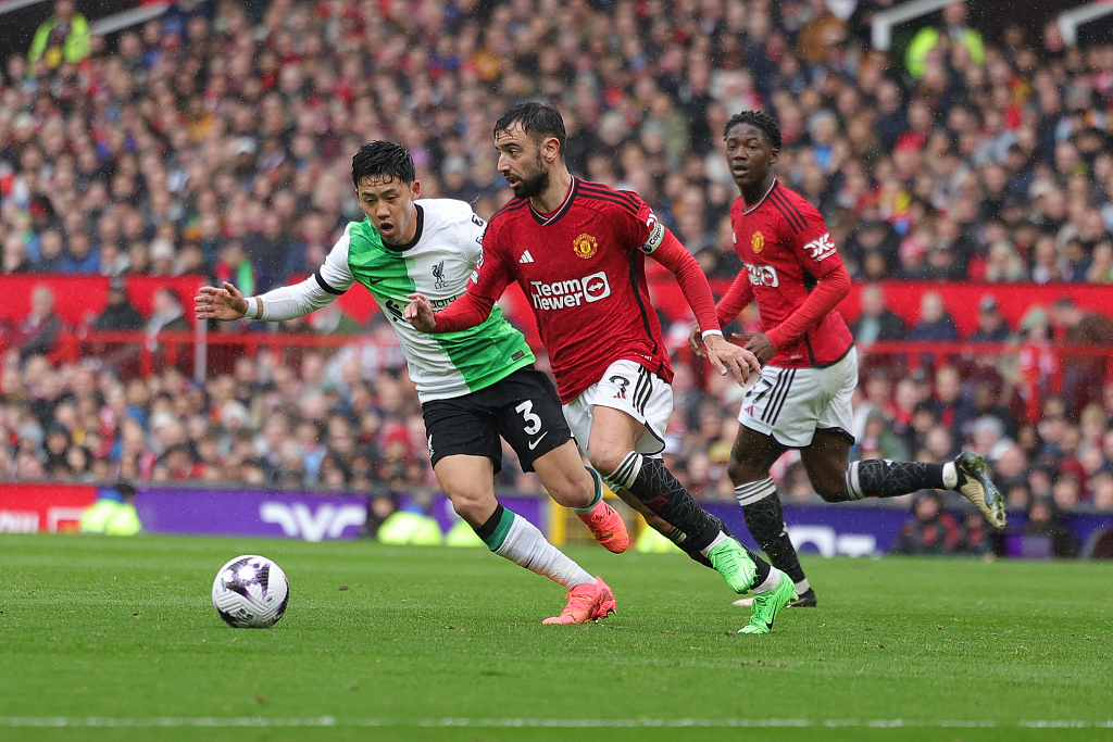 转会期突围战来临，曼联围绕NBA季后赛刷新队史纪录，引发热议，高层口径保持一致 