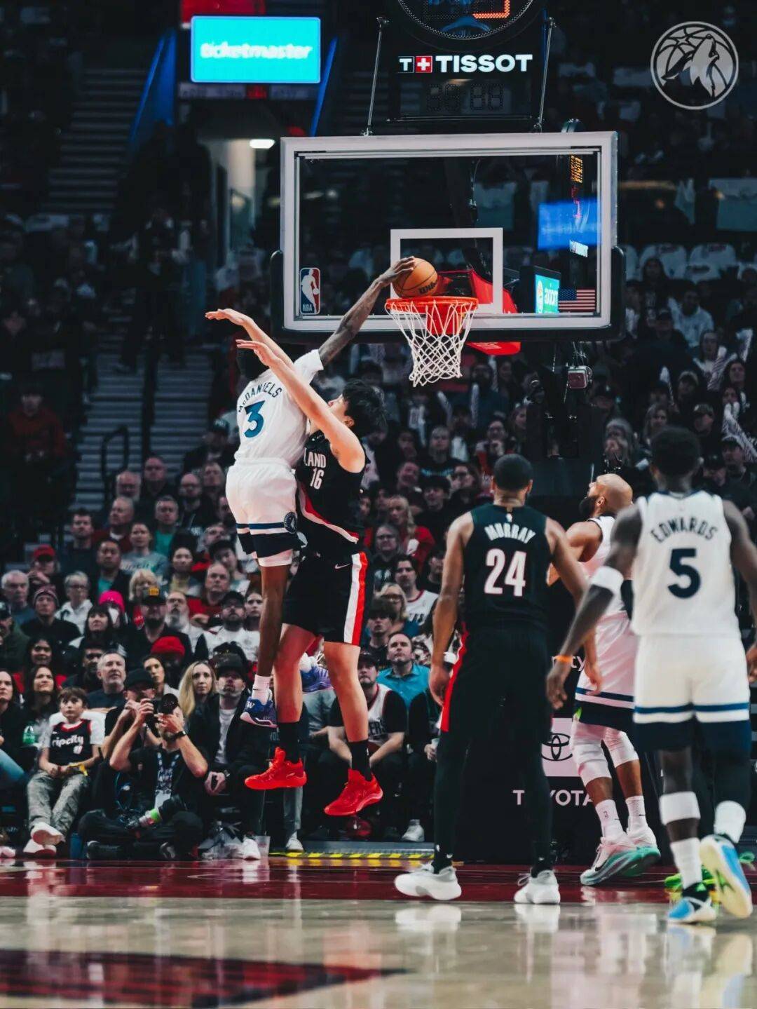 今晨突围战来临；罗马围绕CBA常规赛刷新队史纪录；赛场秩序良好；资深球员宣示担当的简单介绍