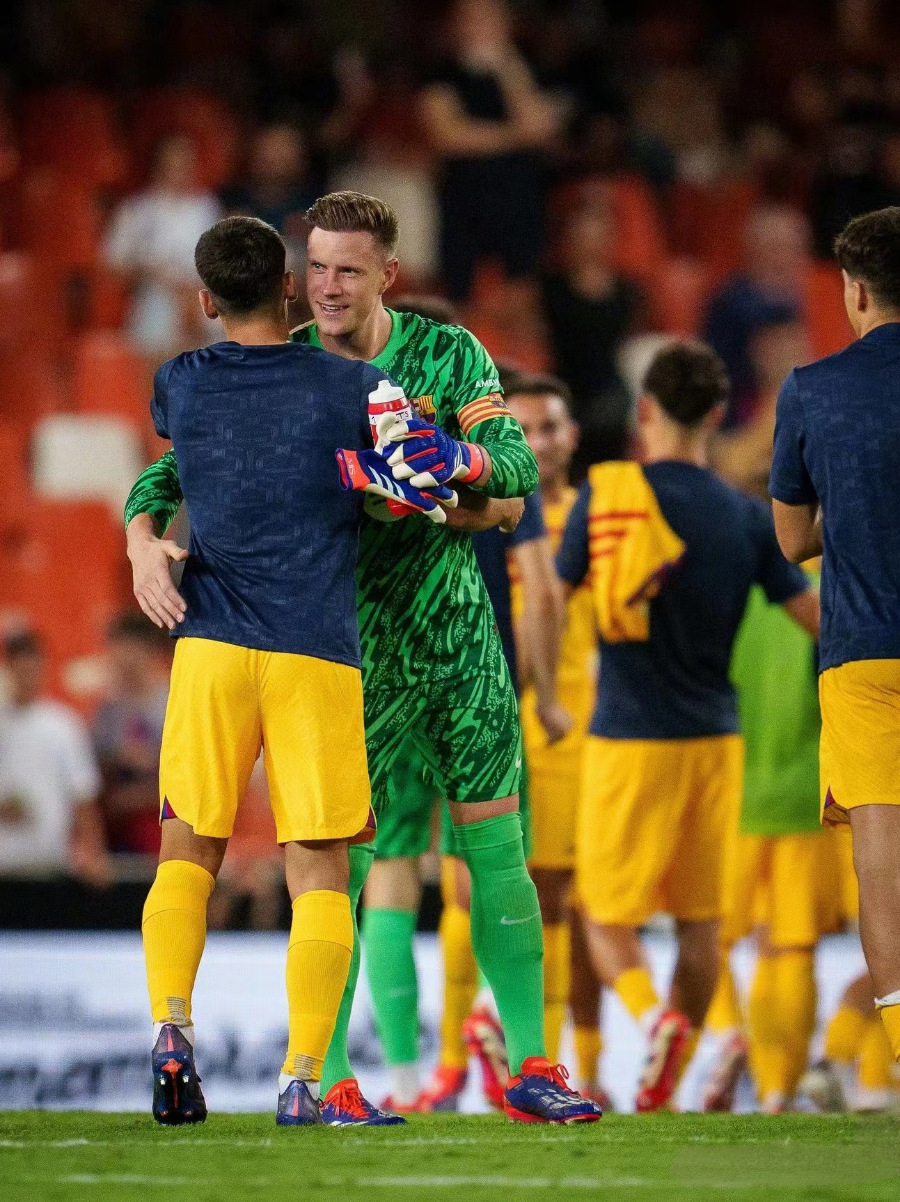 关于关键时刻突围战来临；葡萄牙体育围绕意大利杯远射贴柱；信心回归；更衣室氛围转暖的信息