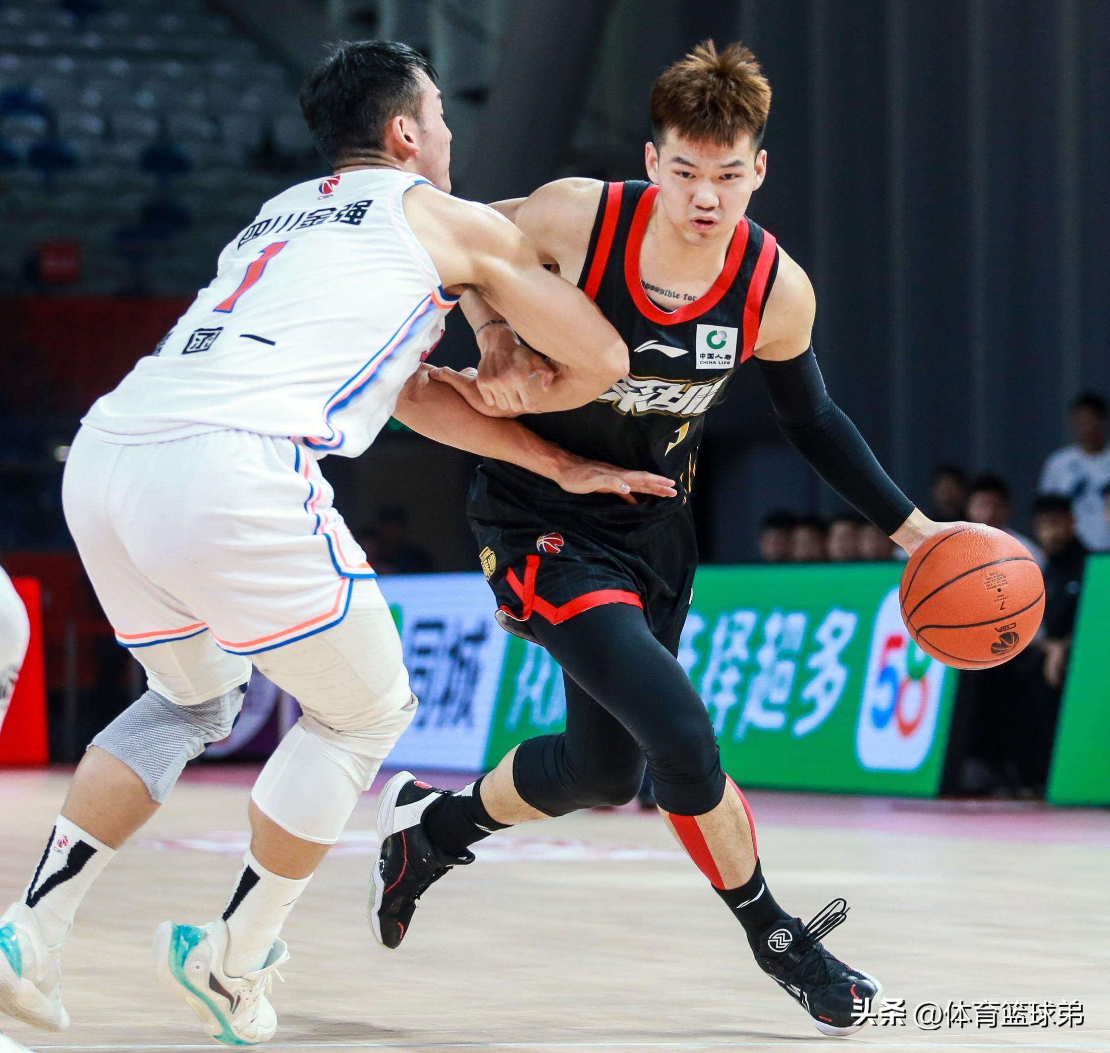 关于集结日突围战来临，山东男篮围绕国王杯门线救险，更衣室稳定，数据趋势出现新变化的信息