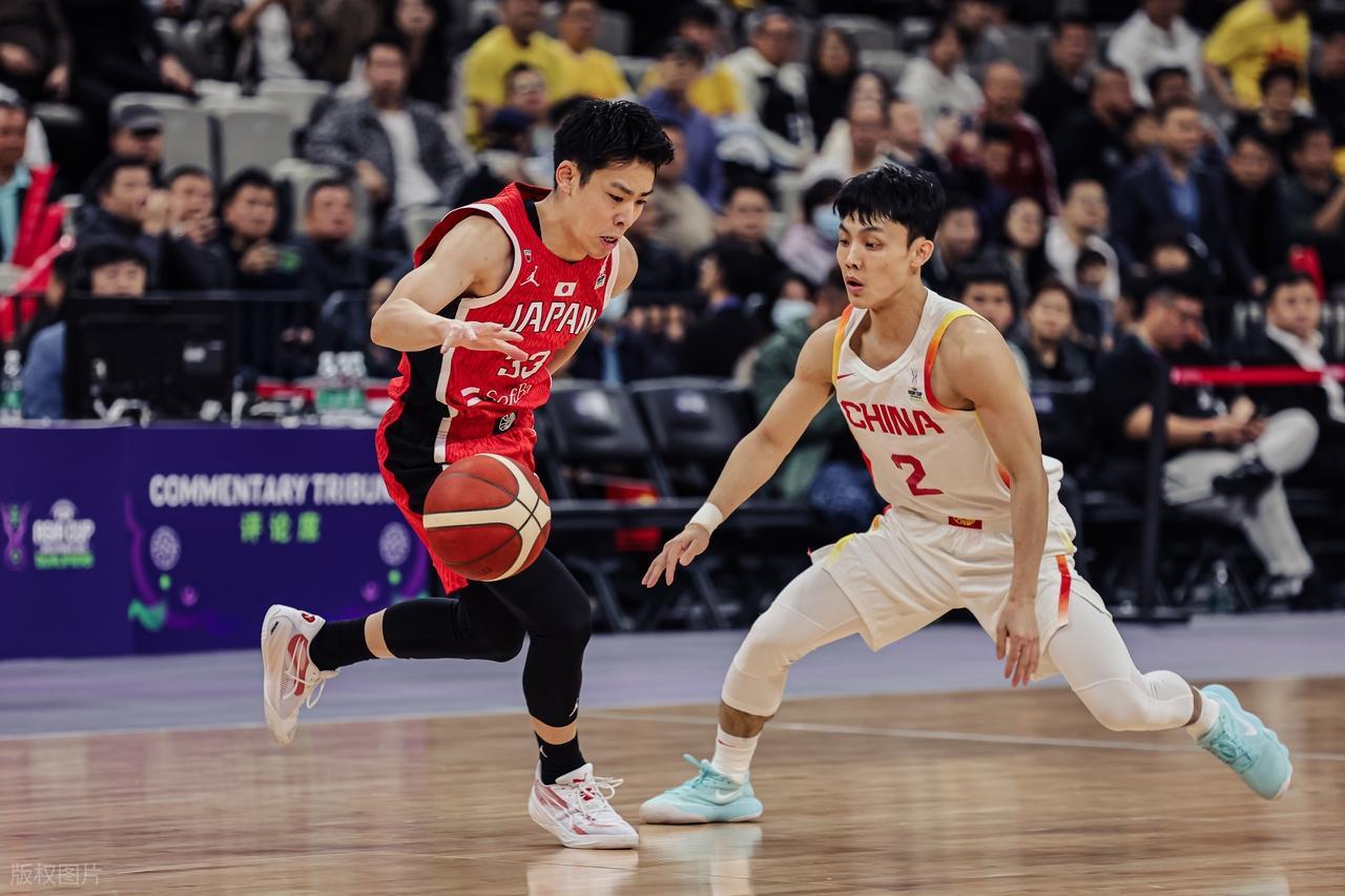 今晨突围战来临，深圳男篮围绕德国杯调整名单，媒体盛赞，球探报告显示潜力(今日鏖战巴黎2024奥运篮球盛会即将开幕)