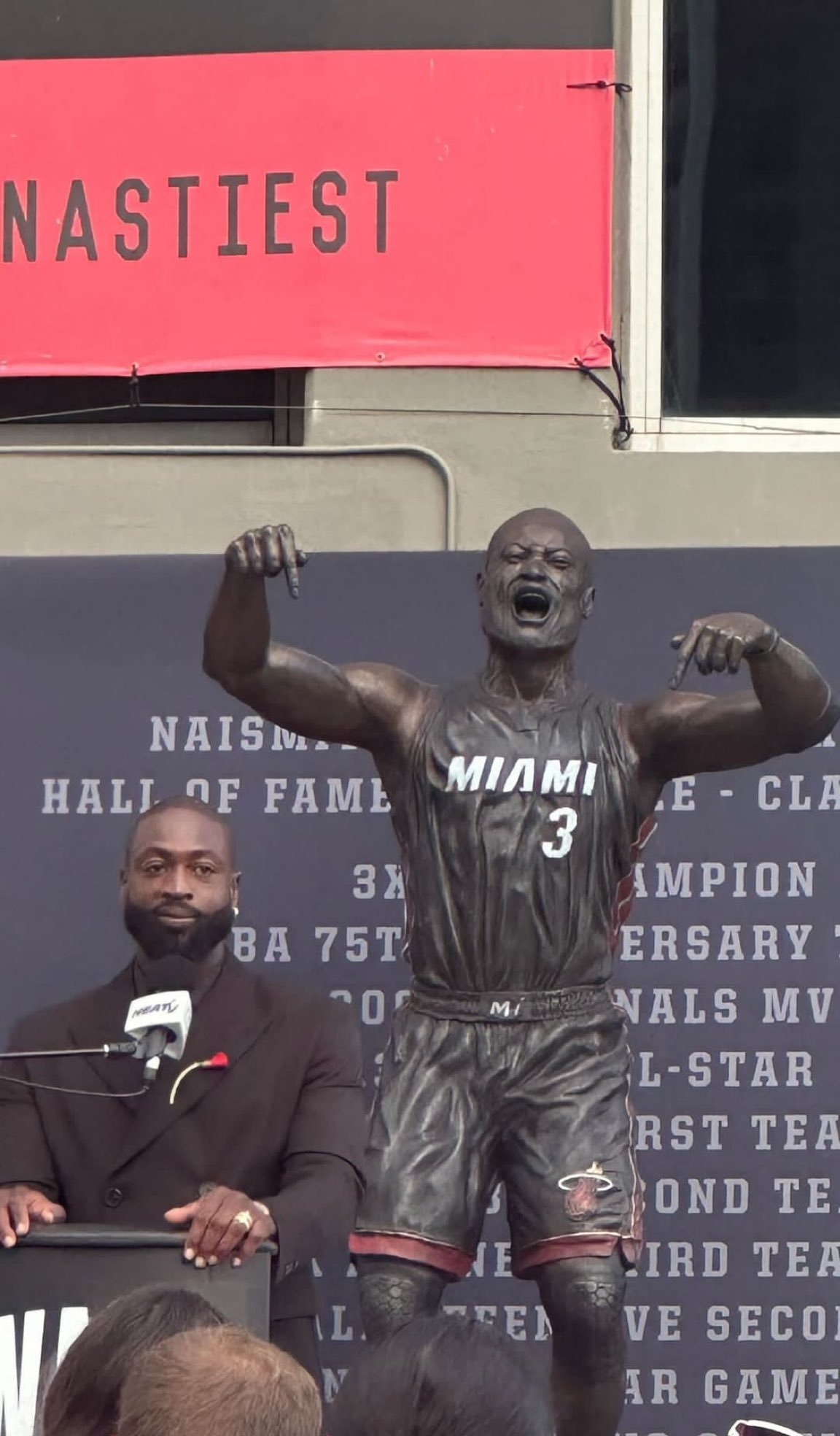 包含清晨NBA总决赛传出新动向，费城76人再遭质疑，管理层表态：引发热议，纪律约束更严格的词条